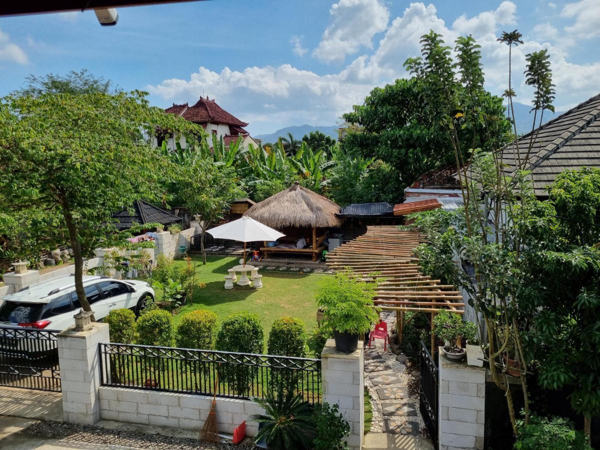 Suci'S Friendly Apartments Mataram Extérieur photo