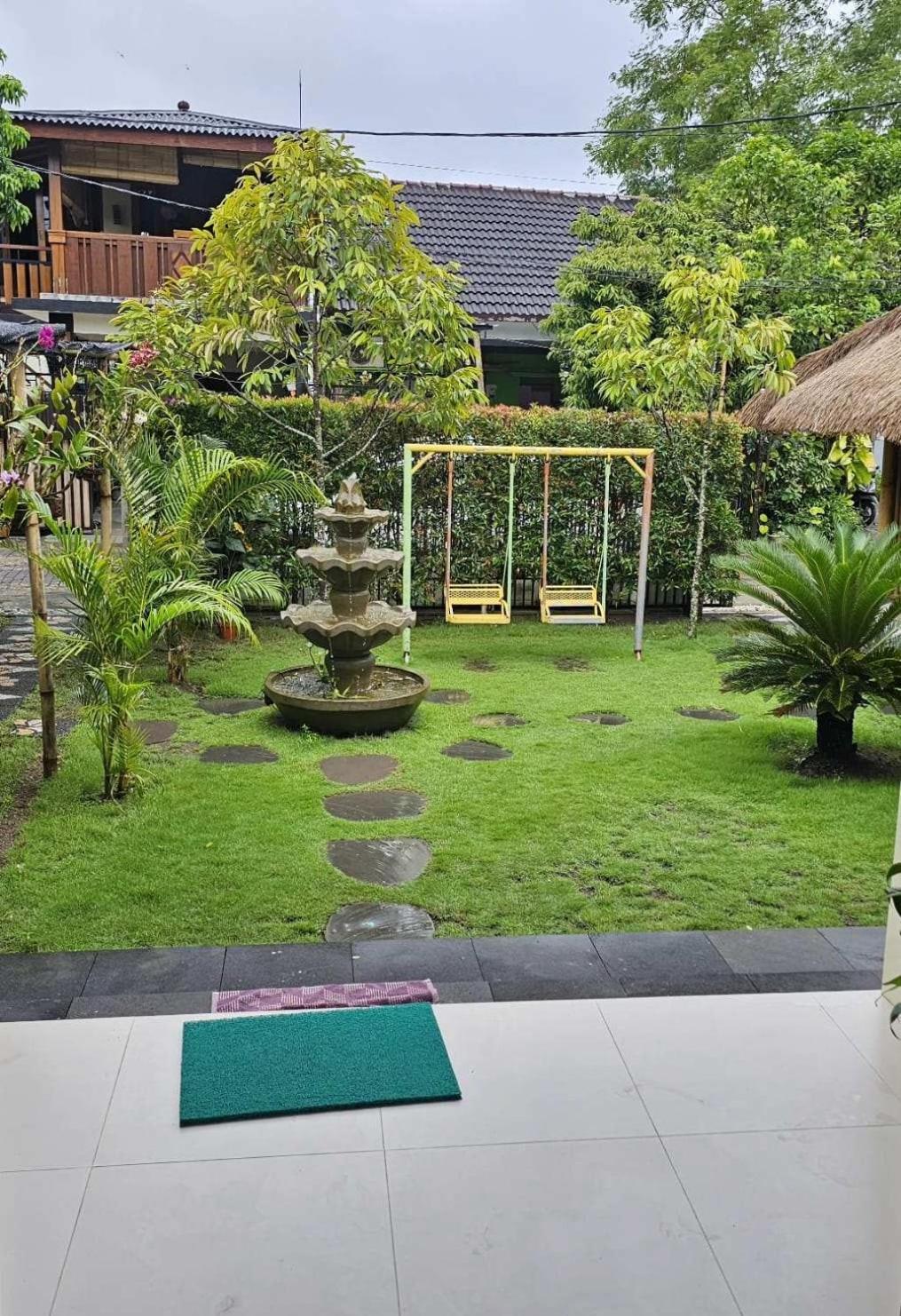Suci'S Friendly Apartments Mataram Extérieur photo